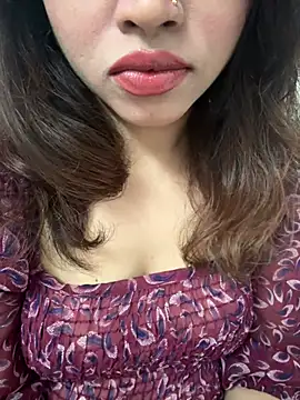 Snapshot of riya_sharma11 chatting on February 15, 1:43 pm riya sharma11 online show from February 15, 1:43 pm