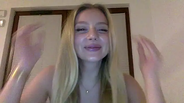 MayaWetDream online show from March 4, 9:11 pm