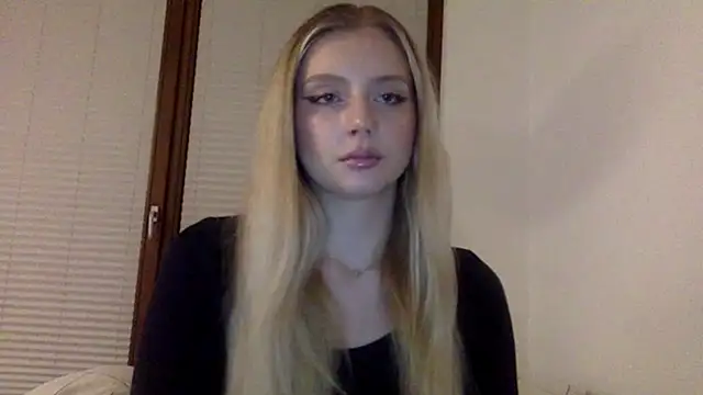 MayaWetDream online show from March 3, 9:22 pm