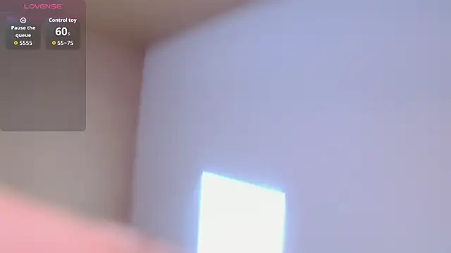 Snapshot of rox_luxury_tf chatting on July 4, 12:43 pm rox luxury tf online show from July 4, 12:43 pm