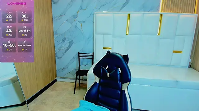 Snapshot of rox_luxury_tf chatting on May 29, 12:11 pm rox luxury tf online show from May 29, 12:11 pm