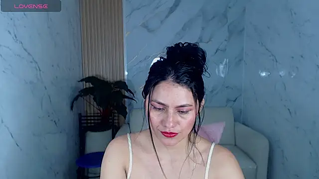 rox luxury tf online show from March 6, 1:06 pm