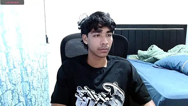 Pedestal diamant online show from March 13, 12:15 am