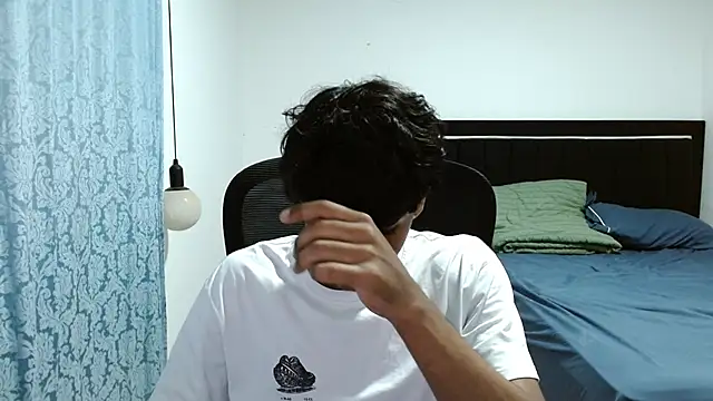 Pedestal diamant online show from March 12, 12:05 am