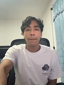 Pedestal diamant online show from March 3, 11:34 pm