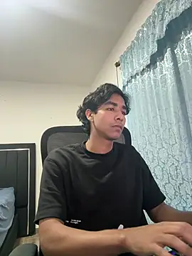 Pedestal diamant online show from March 5, 1:02 am