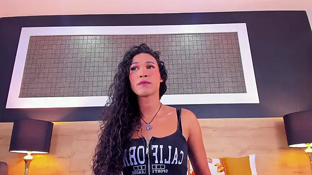 Chloee  Adams online show from April 23, 7:48 pm