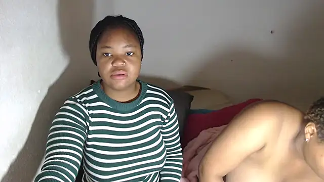 AlyssaBrown online show from April 18, 4:59 am