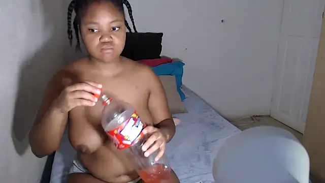 AlyssaBrown online show from March 13, 4:12 pm