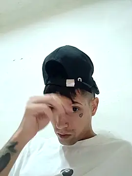 CubanoxxxSex online show from March 1, 12:43 am