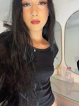Snapshot of BadLilAngelXXX chatting on July 8, 1:12 pm BadLilAngelXXX online show from July 8, 1:12 pm