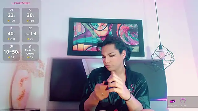 Snapshot of Zonce_shimer chatting on February 11, 3:28 am Zonce shimer online show from February 11, 3:28 am