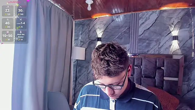 Manson and Zoe online show from May 25, 11:42 am