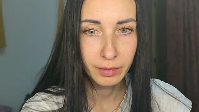 Poorlamb911 online show from February 6, 6:37 pm