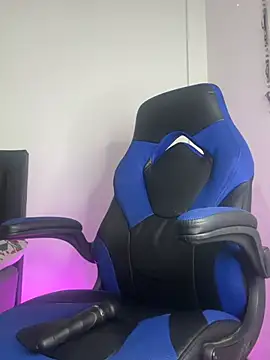 sooe fox online show from April 3, 2:40 am