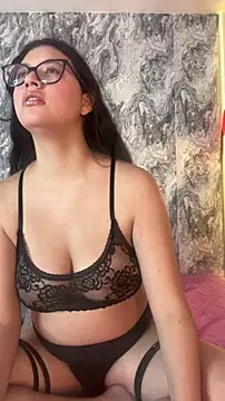 Snapshot of Dahlia-Rose chatting on February 16, 2:43 am Dahlia-Rose online show from February 16, 2:43 am