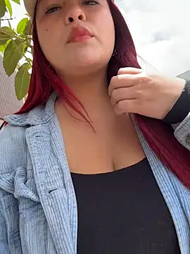 Lia-Moon77 online show from May 26, 5:00 pm
