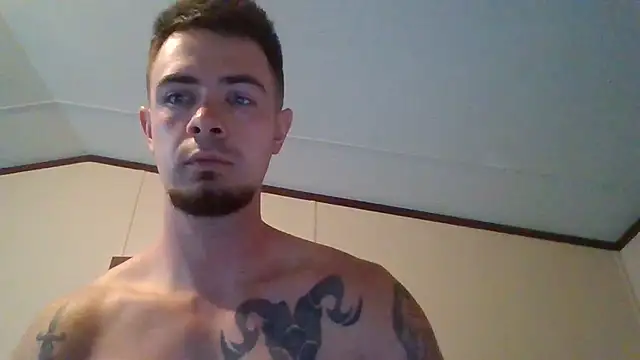 Snapshot of midnightsinz chatting on March 9, 9:40 pm midnightsinz online show from March 9, 9:40 pm