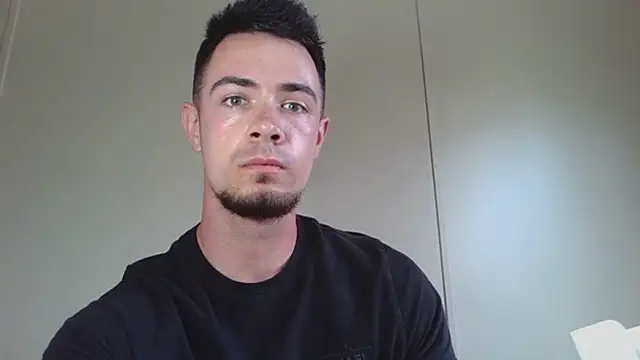 Snapshot of midnightsinz chatting on March 11, 8:25 pm midnightsinz online show from March 11, 8:25 pm