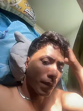 Snapshot of Gael_Velaryx chatting on June 27, 2:01 pm Gael Velaryx online show from June 27, 2:01 pm