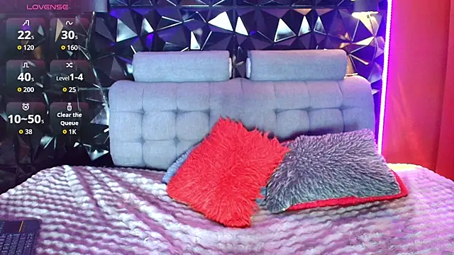 Tammy sutra online show from April 8, 7:15 pm