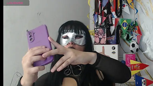 Snapshot of valen_ros chatting on June 14, 2:51 pm valen ros online show from June 14, 2:51 pm