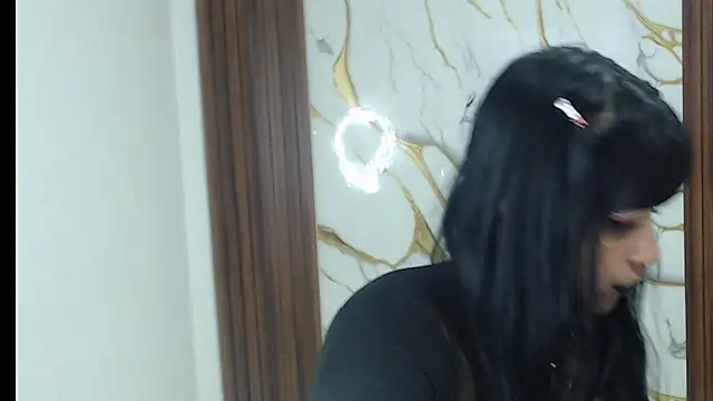 valen ros online show from March 25, 8:57 am