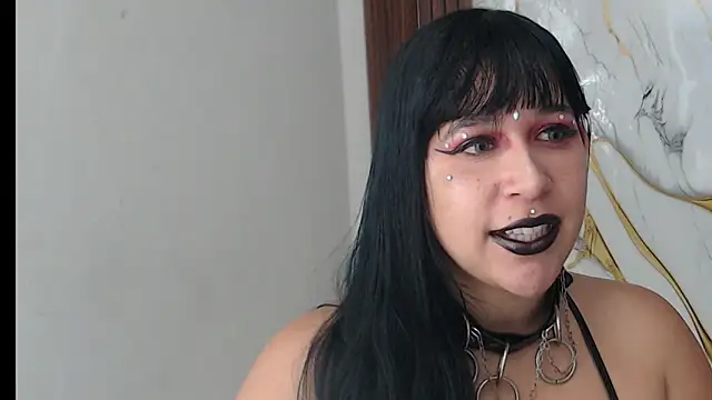 Snapshot of valen_ros chatting on May 4, 7:44 am valen ros online show from May 4, 7:44 am