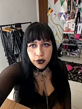 Snapshot of valen_ros chatting on July 5, 3:22 am valen ros online show from July 5, 3:22 am