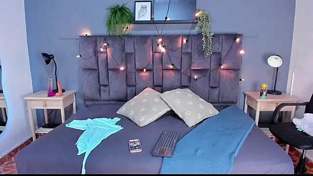 FernandaBrown   online show from February 20, 7:38 pm