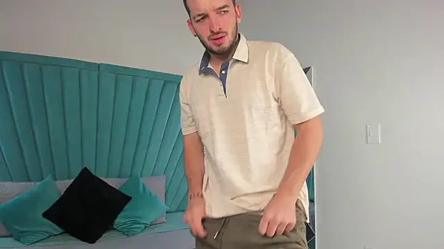 Logan Wolf-js online show from March 25, 1:17 am
