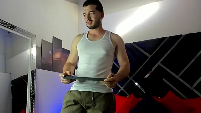 Snapshot of Logan_Wolf-js chatting on July 17, 9:45 pm Logan Wolf-js online show from July 17, 9:45 pm