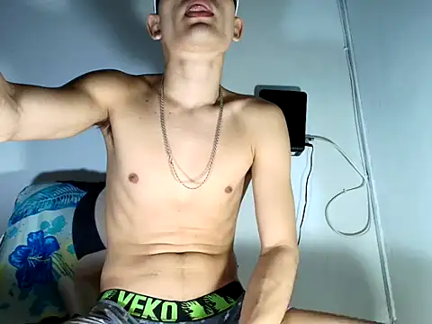 Jesshot bigcock20cm online show from March 19, 9:42 am