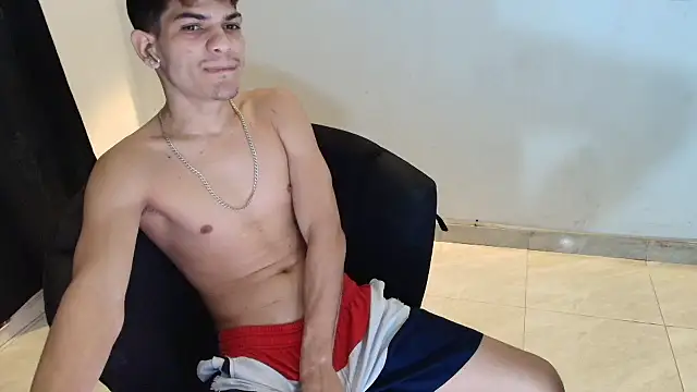 Jesshot bigcock20cm online show from April 13, 8:35 pm