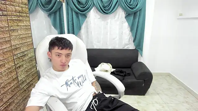 Wesleey-Boy online show from February 17, 6:05 pm