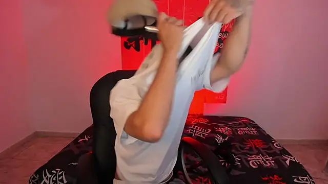 Wesleey-Boy online show from April 17, 9:17 pm