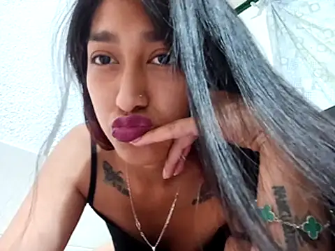 flaquita26 online show from February 5, 9:10 pm