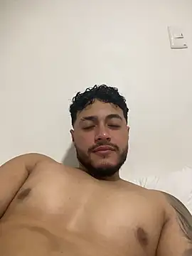 MattiaDupont online show from April 5, 7:31 pm