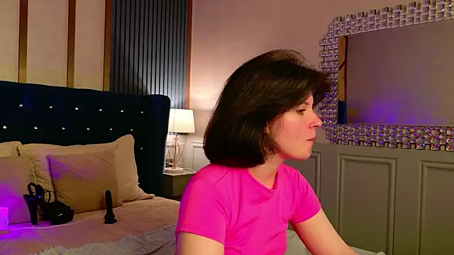Milana Bold online show from April 21, 2:14 am