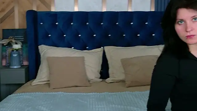 Milana Bold online show from March 2, 8:38 pm