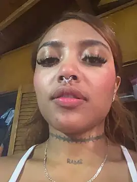 BratzDooll online show from July 6, 9:39 pm