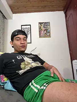 MaxParker21 online show from March 6, 4:13 pm