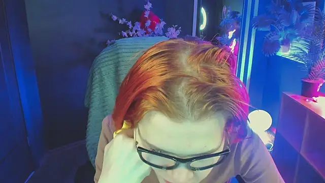 Snapshot of Ula_ulaa chatting on February 17, 6:11 am Ula ulaa online show from February 17, 6:11 am