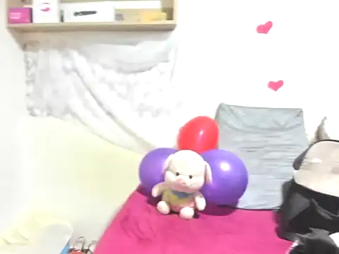 Snapshot of Nyomi_browm chatting on February 18, 3:37 am Nyomi browm online show from February 18, 3:37 am