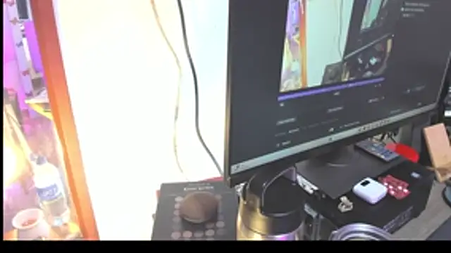 Snapshot of Nyomi_browm chatting on February 28, 8:58 am Nyomi browm online show from February 28, 8:58 am