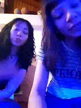 Liliith7 online show from April 11, 7:45 am