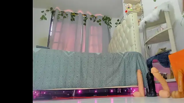 Snapshot of sweet_supreme chatting on February 14, 8:09 pm sweet supreme online show from February 14, 8:09 pm