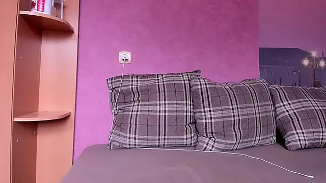 marrena a online show from March 13, 6:18 am