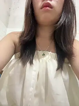 Snapshot of DoliceGirl2k chatting on April 27, 12:58 pm DoliceGirl2k online show from April 27, 12:58 pm