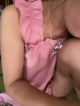 DoliceGirl2k online show from June 4, 3:11 am